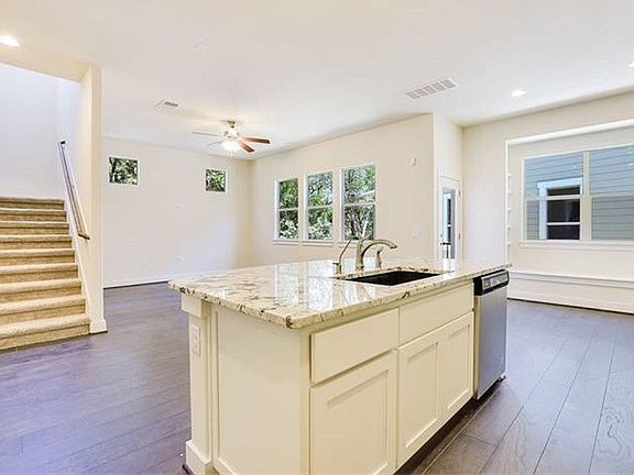 3rd image of 12122 Cottage Promenade Ct
