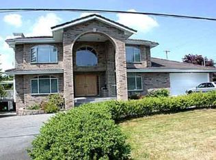 1025 Augusta Ave, Burnaby, BC V5A2V5