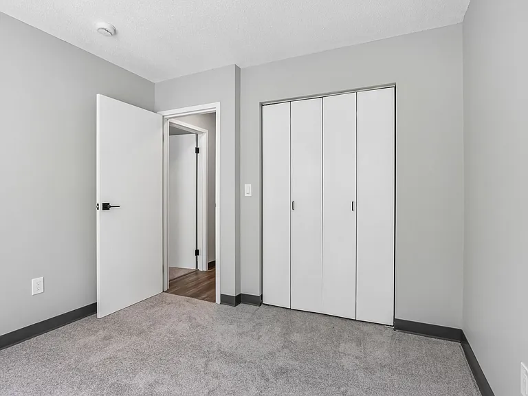 Eastgate Apartments — Photo 27