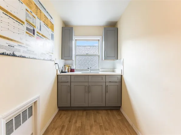 80-15 168th Street image 18 of 30