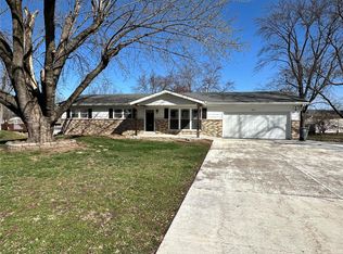 7 Reece Dr, O'Fallon, MO 63366
