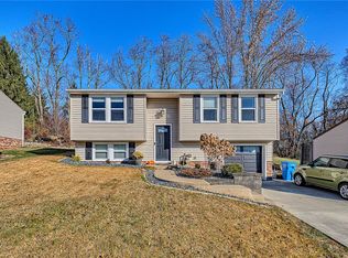 1975 Tara Dr, North Huntingdon, PA 15642