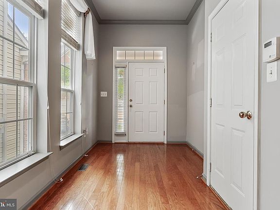 2nd image of 4243 Sonia Ct