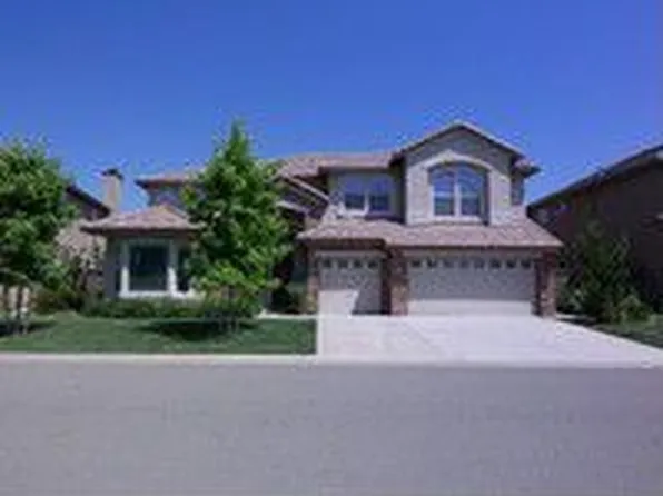 1800 Avondale Dr, Roseville, CA 95747