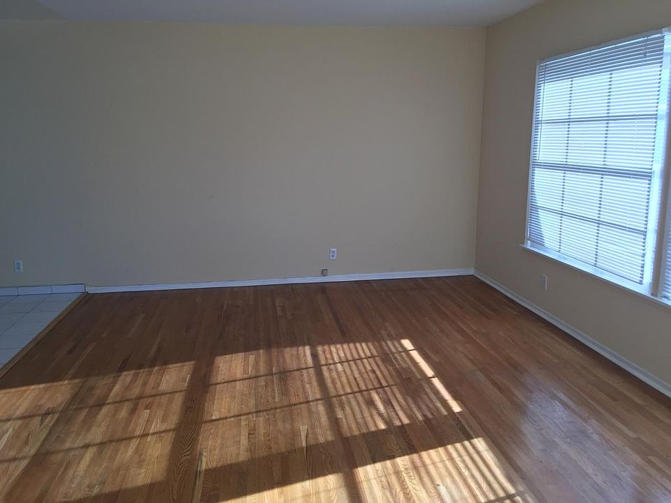 2nd image of 12717 Washington Pl #127