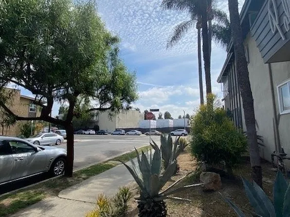 4000 Palmyra Rd (Palmbuck, LLC), 4000 Palmyra Rd APT 28, Los Angeles, CA 90008