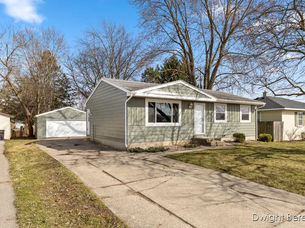 460 Faircrest Ave NW, Grand Rapids, MI 49534