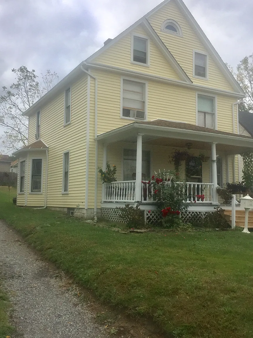 53 Hawthorne St photo 1