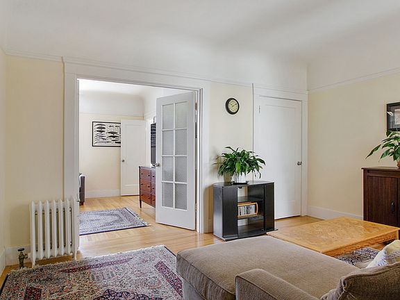 5th image of 1345 16th Ave APT 4