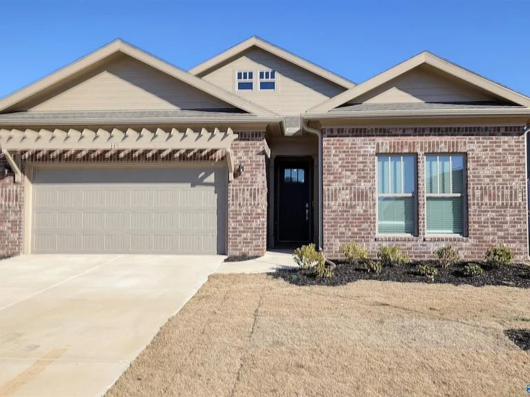 115 Rose Ln — Photo 1
