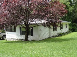 323 Goodman Ln, Oliver Springs, TN 37840