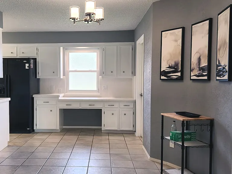 2418 Helena Cir — Photo 7