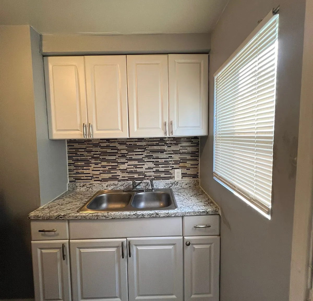 15901/5 Kramer St. - Hemera LLC - 15905 — Photo 4