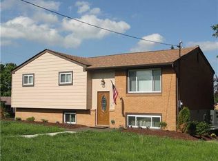 630 Magnus Ln, Coraopolis, PA 15108