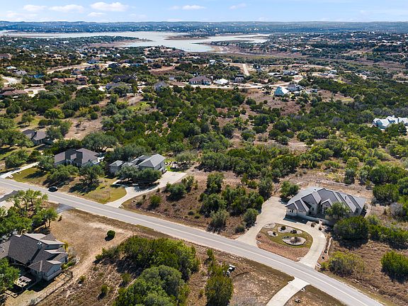 4th image of 344 Quest Ave