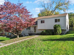 218 Russell Dr, Verona, PA 15147