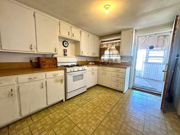 5th image of 1313 S 3rd St