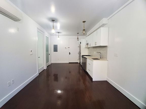 3rd image of 246 N 6th St APT 1F