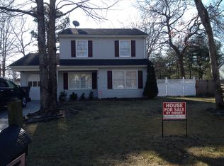 30 Cornwallis Rd, Toms River, NJ 08755