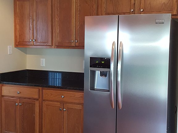 5th image of 1405 Selma Ln