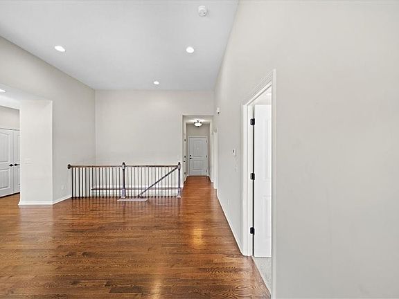 4th image of 14808 Ashmont Ln