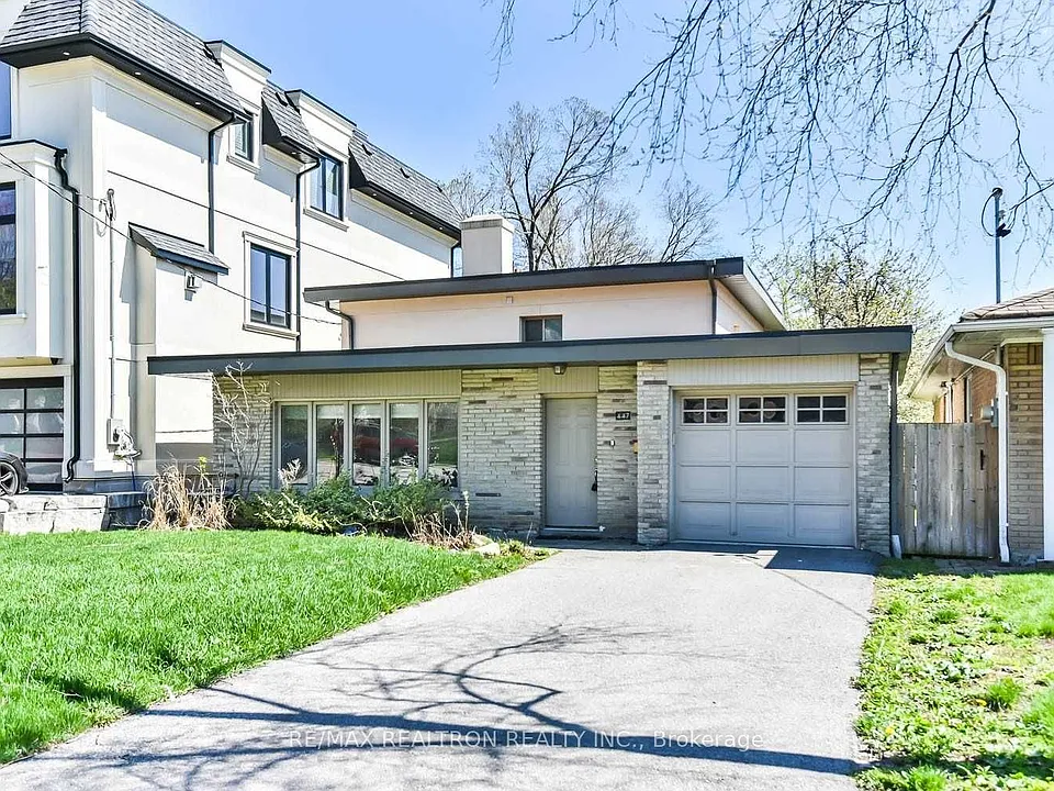 447 Glengrove Ave W