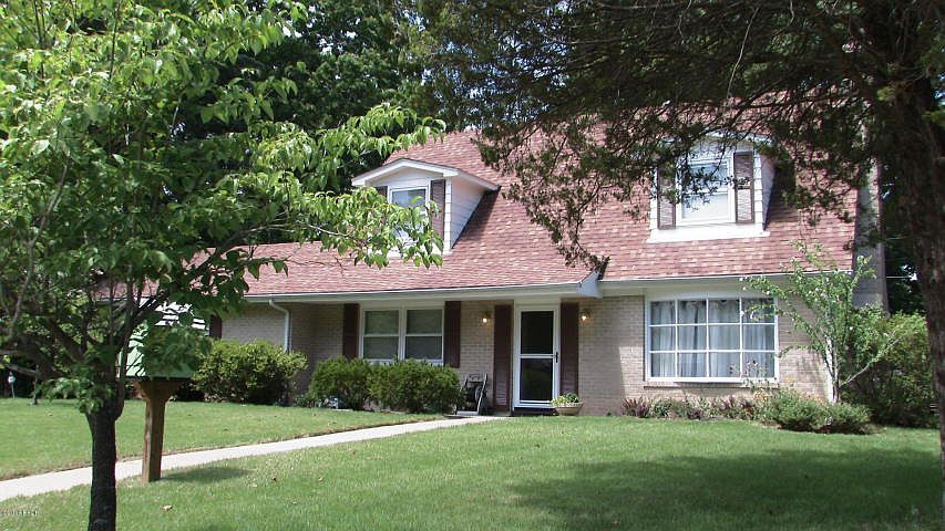1st image of 1708 W Colonial Dr
