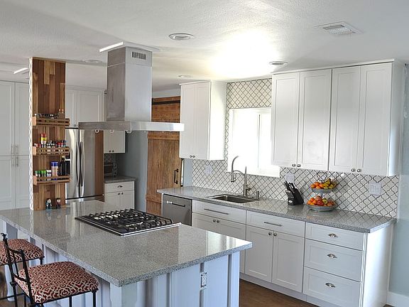 5th image of 18808 Mountain Dale Ct