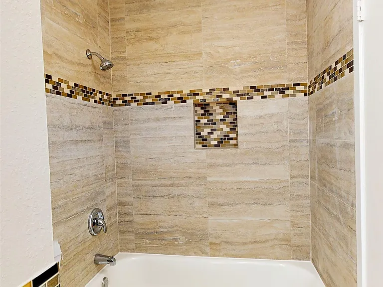 2105 N Red Cedar Cir — Photo 20