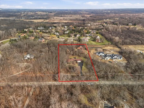 40335 N Mill Creek Rd, Wadsworth, IL 60083