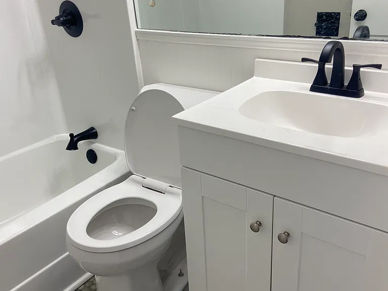 930 Oak Hill Dr — Photo 12