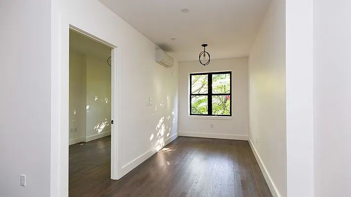 Rented by Nooklyn NYC LLC | media 13