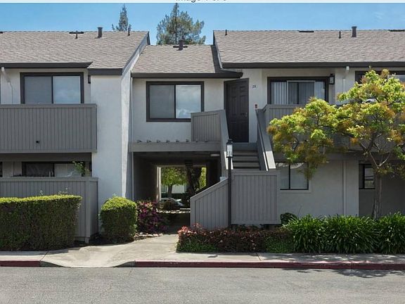 5th image of 4163 Irvington Ave #106