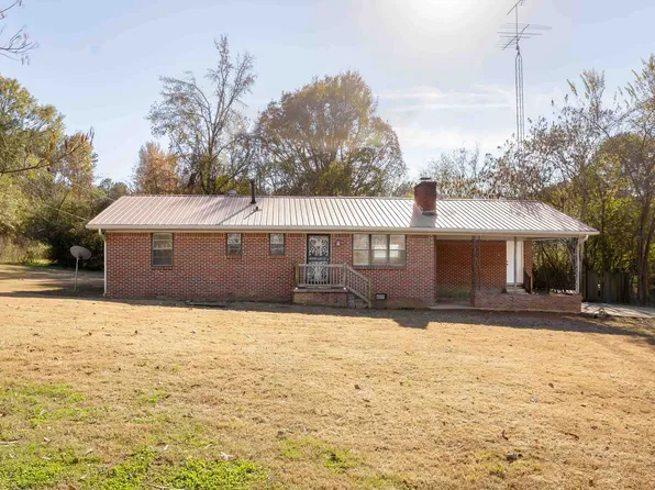 235 Cook Ln, Tuscumbia, AL 35674