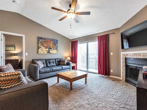3rd image of 5989-10 Meadowcreek Dr #5989