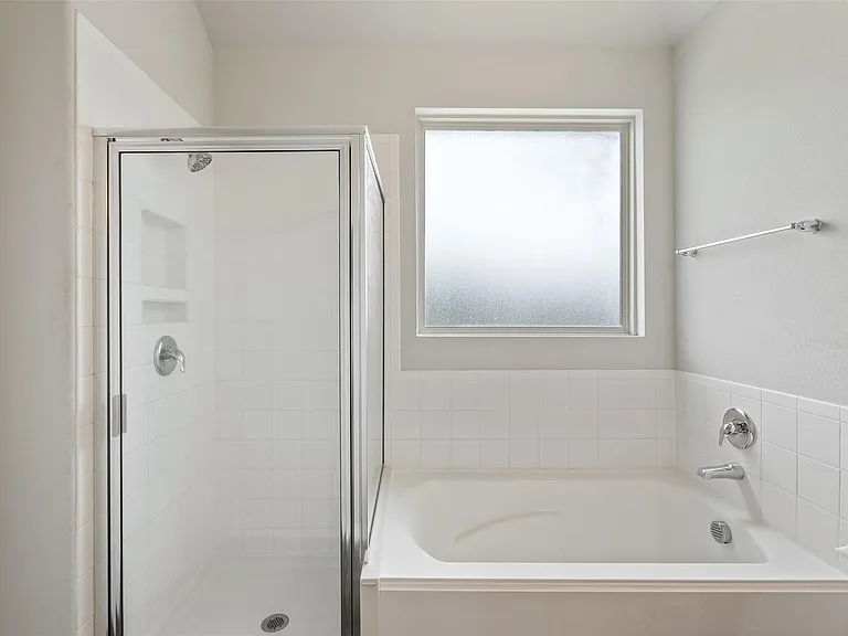 5126 Chester Springs Ln — Photo 16