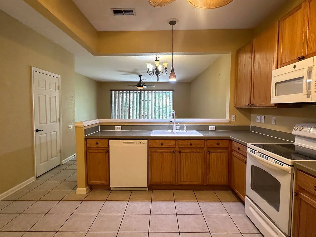 Building Photo - 5025 Hawkstone Dr