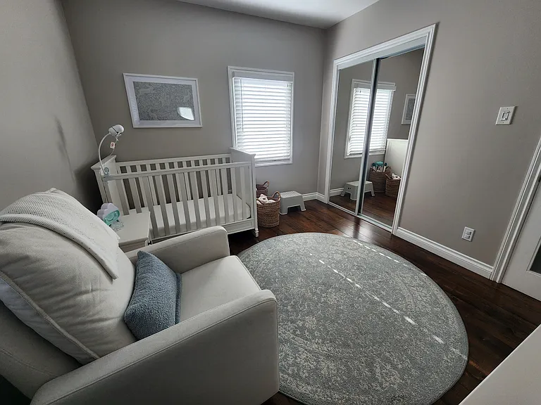 406 E Buckthorn St — Photo 11