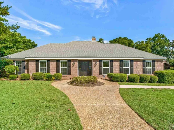 8876 Burning Tree Rd, Pensacola, FL 32514
