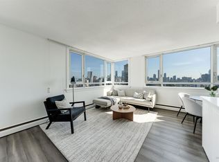 1850 Comox St #2407, Vancouver, BC