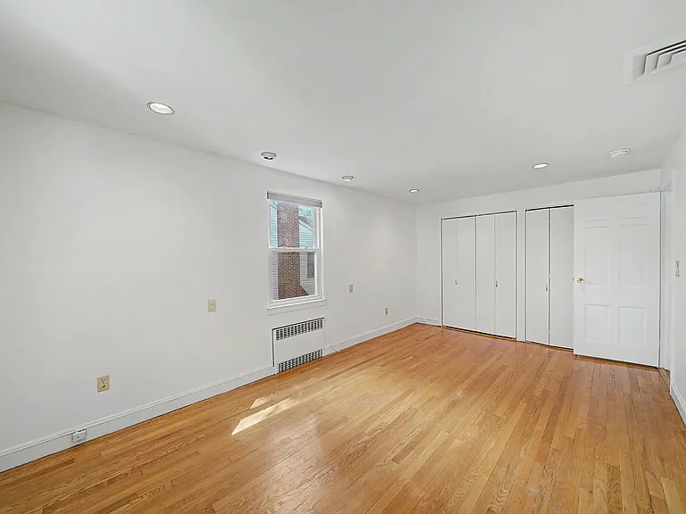 34 Esmond Pl — Photo 12