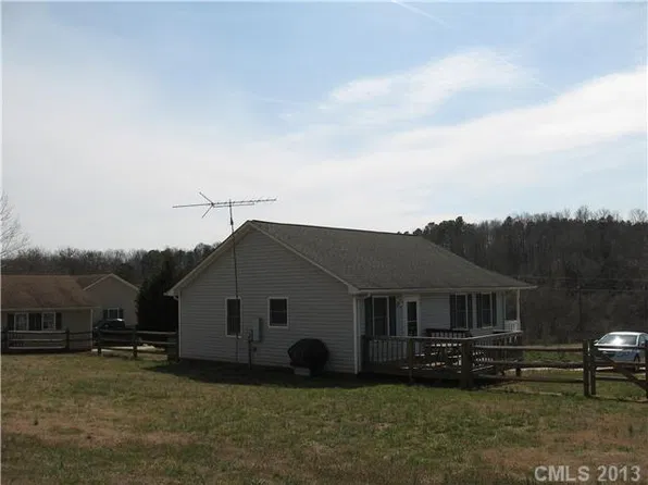 3217 Timothy Ln, Lincolnton, NC 28092