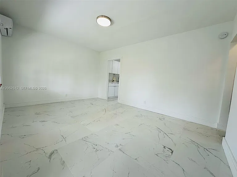 407 SE 14th Ct #1 — Photo 12