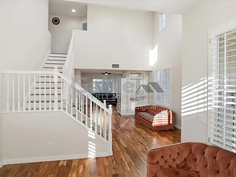 27946 Periwinkle Ln — Photo 3