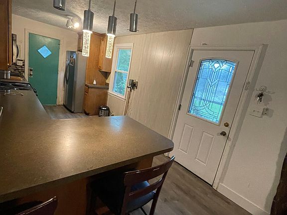 4th image of 5927 Marshall Ave