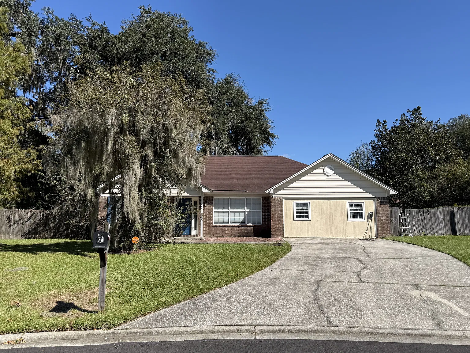 Mossy Court - 7 - 1 — Photo 1