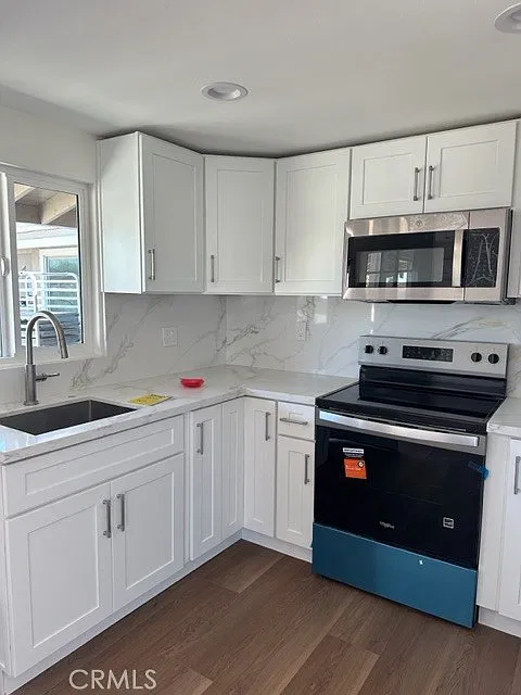 2 bed, 550 sqft, $2,600 — Photo 4