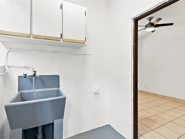 Calle Pineiro #67 Urb. Garcia Ubarri Apt. 1 — Photo 10