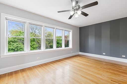 2nd image of 7742 N Ashland Ave #1B