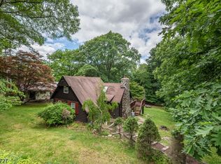 78 Woodlawn Rd, Sparta, NJ 07871